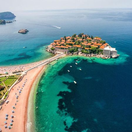 Bmv Room For 2-3 Persons Sveti Stefan Exteriér fotografie