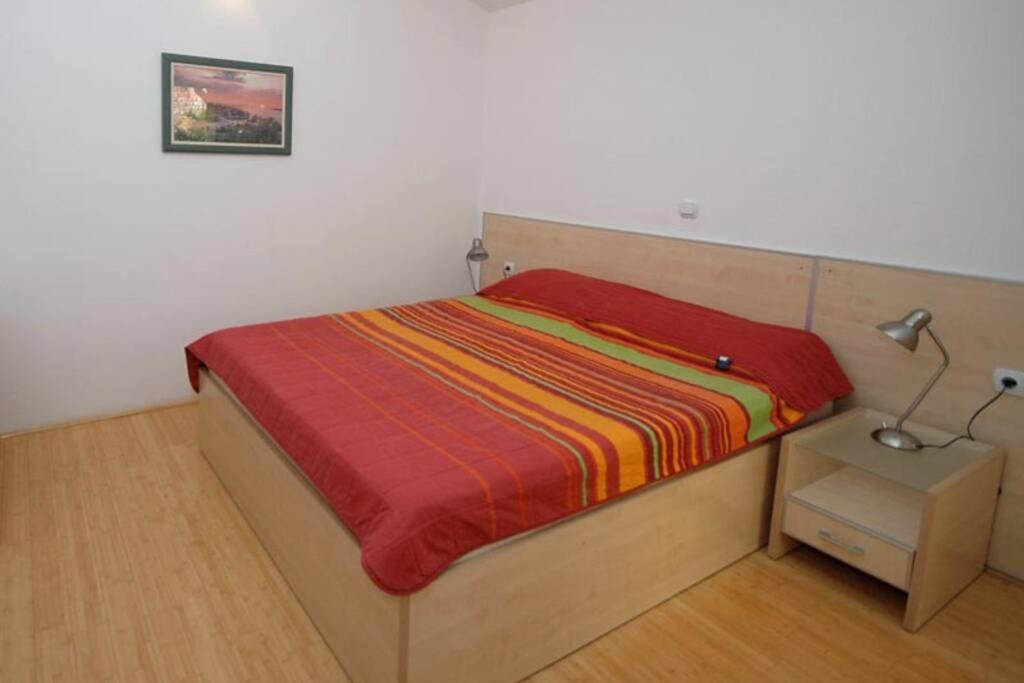 Bmv Room For 2-3 Persons Sveti Stefan Exteriér fotografie